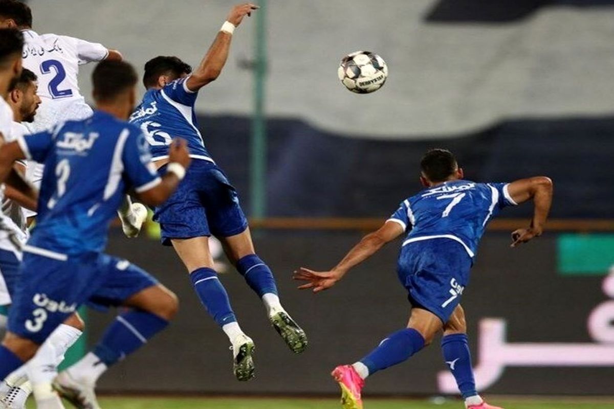 استقلالی ها بذل و بخشش می کنند