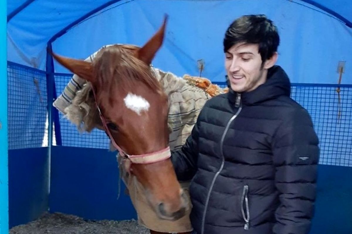 علاقه سردار آزمون به اسب دردسر ساز شد/وکلا به خط شدند