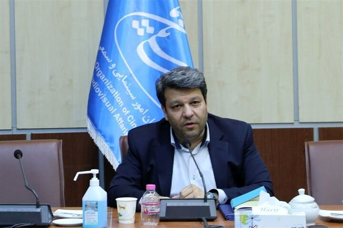 این هنرمندان وام میگیرند