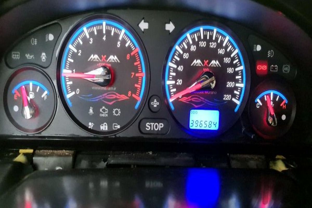 کلاهبرداری خودرویی در روز روشن / کاهش کیلومتر در ۲ دقیقه!