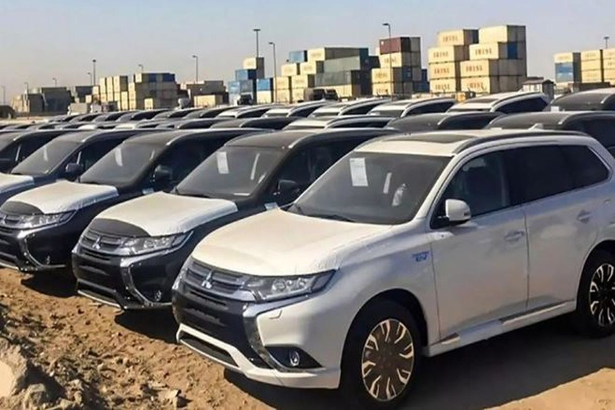 خبر ورود خودروهای کارکرده به گمرک کذب محض است