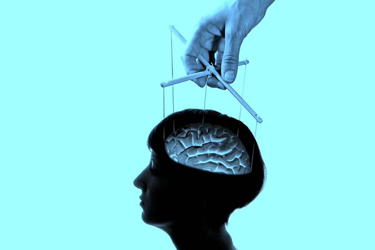 ترفندهای روانشناسی در بازاریابی /کنترل ذهن مخاطب با بازاریابی خلاقانه