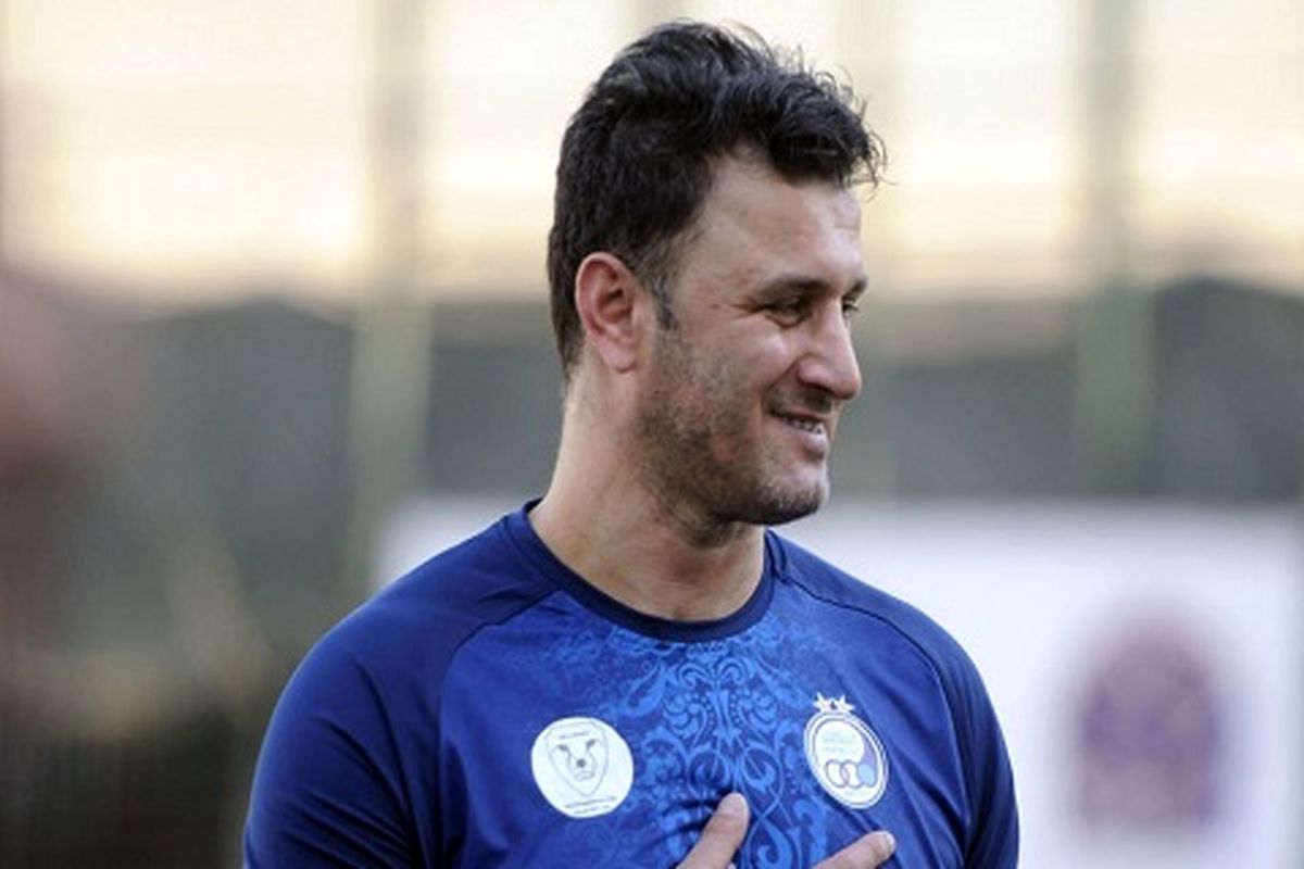 طهماسبی: استقلال مقابل تراکتور منطقی بازی کرد و برد/ برای تیم صدر جدول از آب خوردن هم حاشیه می‌سازند