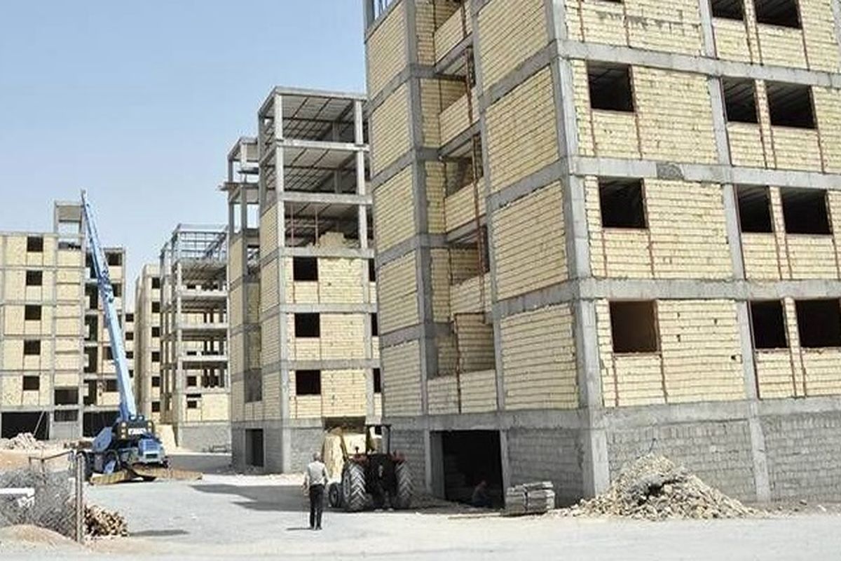 مشکل زمین واحدهای مسکونی شهری حل شد / ساخت مسکن ملی سرعت می‌گیرد