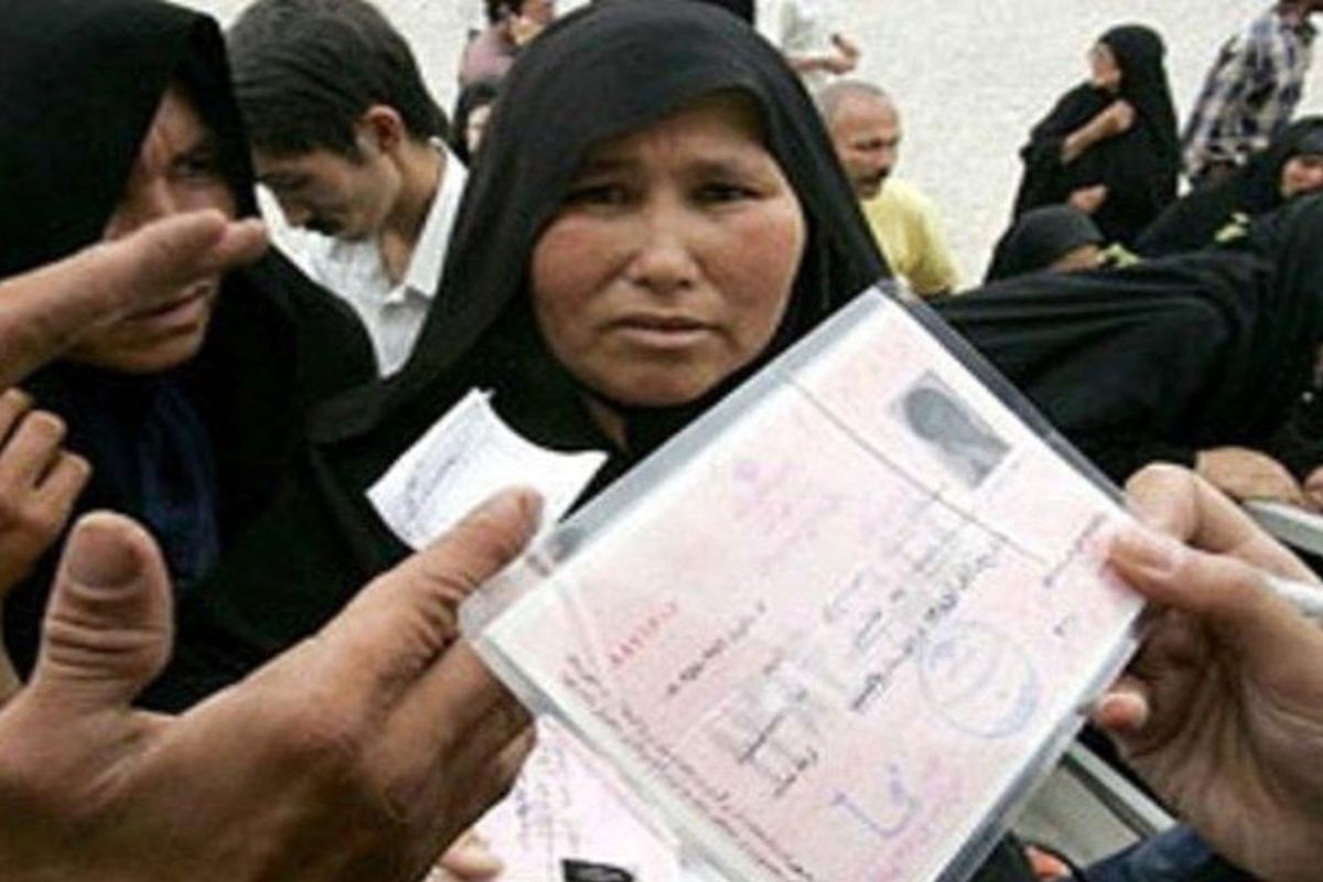 اتباع غیرمجاز شناسنامه دار نمی شوند / مهاجران افغان انسان های شریفی هستند