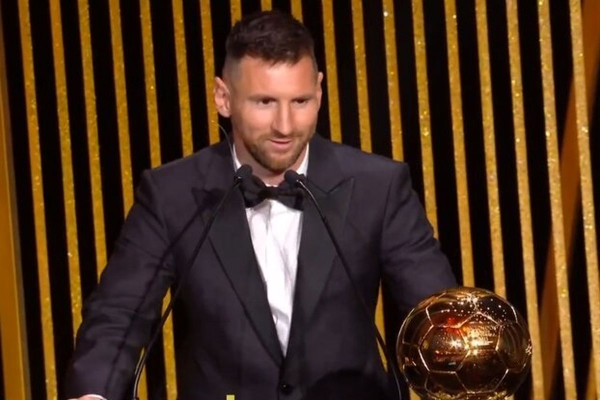 مسی بی خیال توپ طلا شد! / تقدیم هشتمین توپ طلا به ماردونا