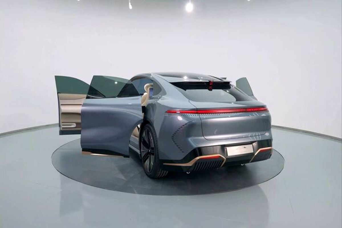 شگفتی چین در خودروسازی / امکانات این خودرو شما را مات و مبهوت می کند + تصاویر