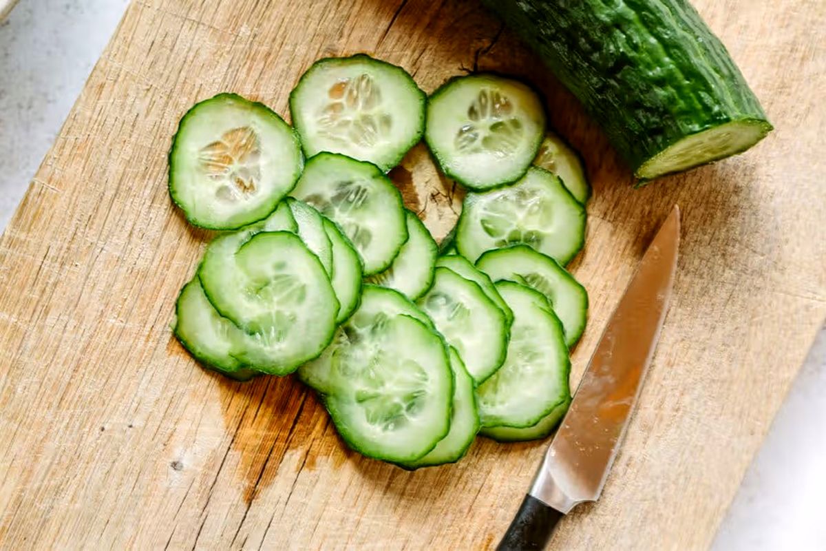 قیمت خیار به طور عجیبی افزایش پیدا کرد / ماجرا چیست؟