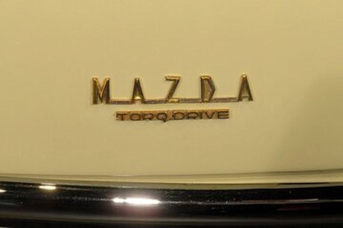 عکس / اولین خودرویی که از کارخانه مزدا بیرون آمد