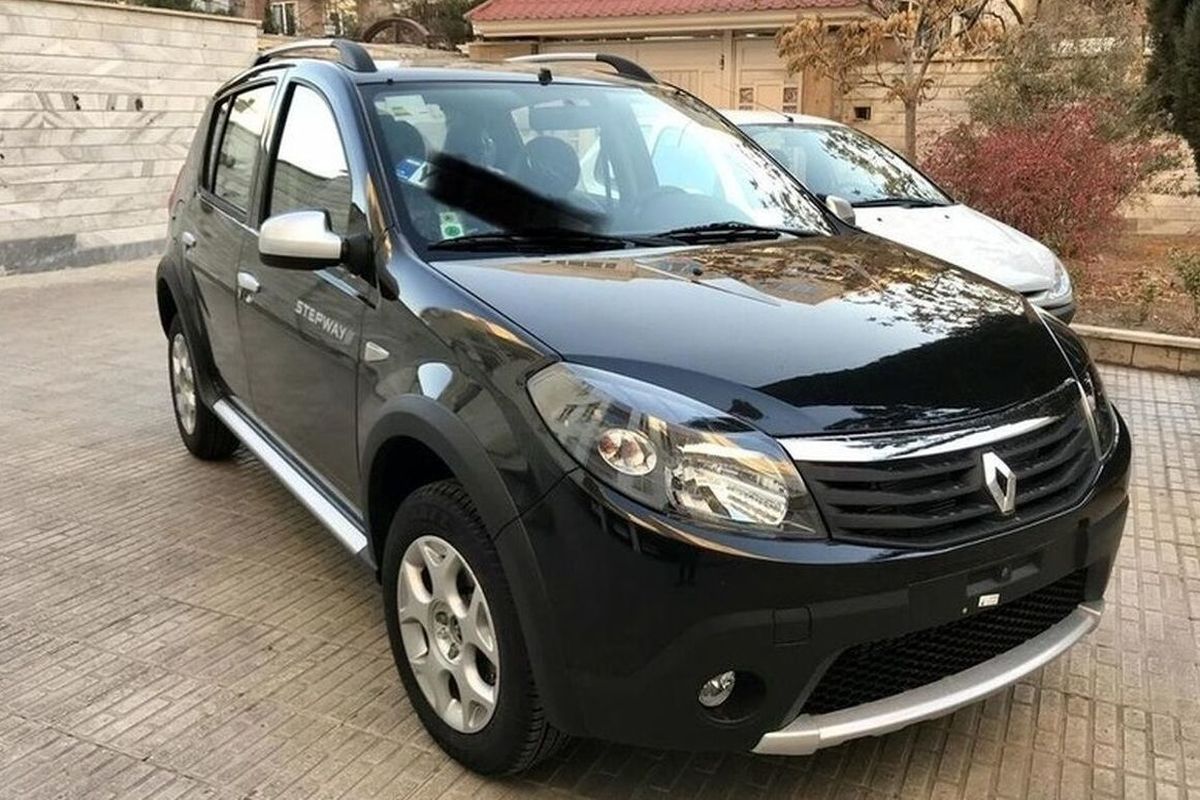 قیمت ساندرو از ۹۰۰ میلیون عبور کرد