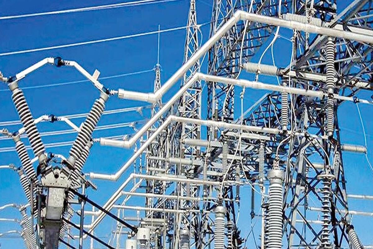 سوخت؛ گوهر  گرانبهایی که در کشور بی ارزش شد / یارانه بی‌حد و حساب برق، گاز و بنزین را حذف کنید