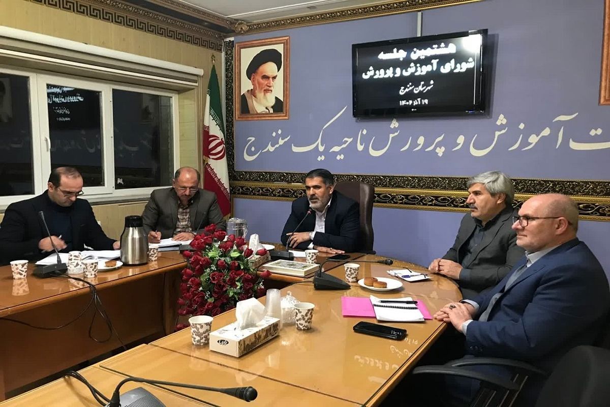 انتخابات، مسئولان را به یاد فرهنگیان انداخت