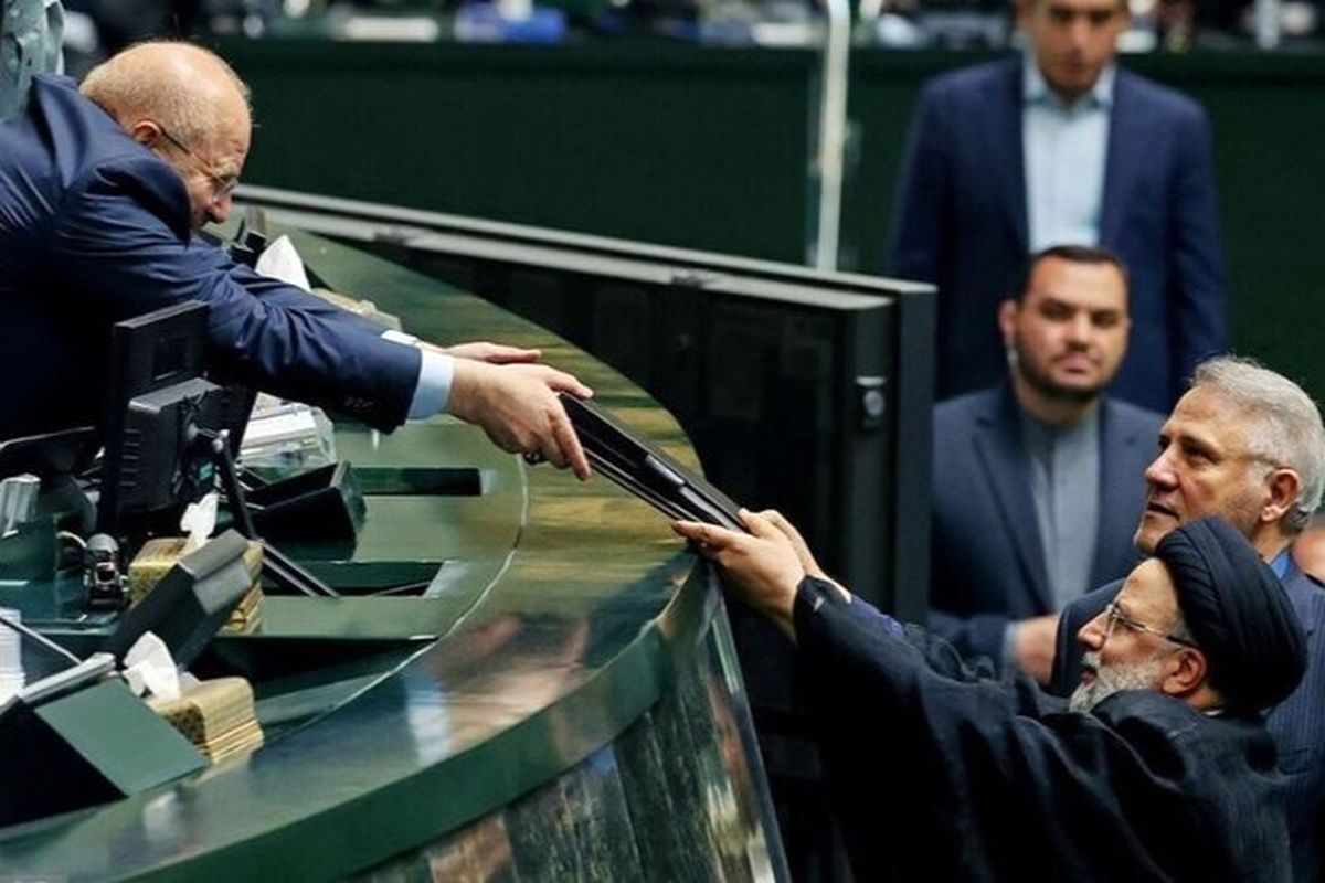 توافق دولت و مجلس برای حل مشکلات صندوق‌های بازنشستگی / افزایش حقوق در راه است؟