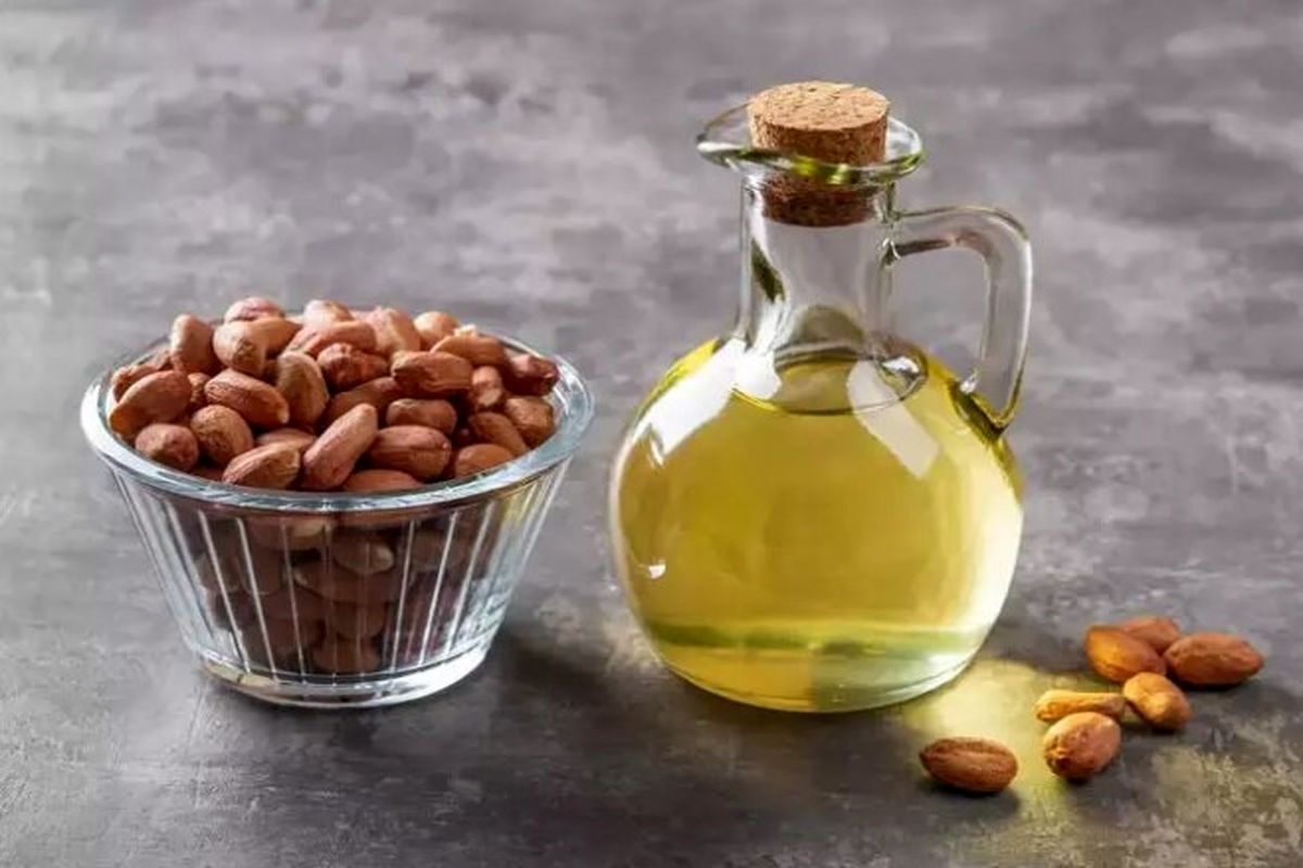 آنچه از فواید روغن بادام زمینی نمی دانید / تاثیر باورنکردنی این روغن بر سلامت بدن