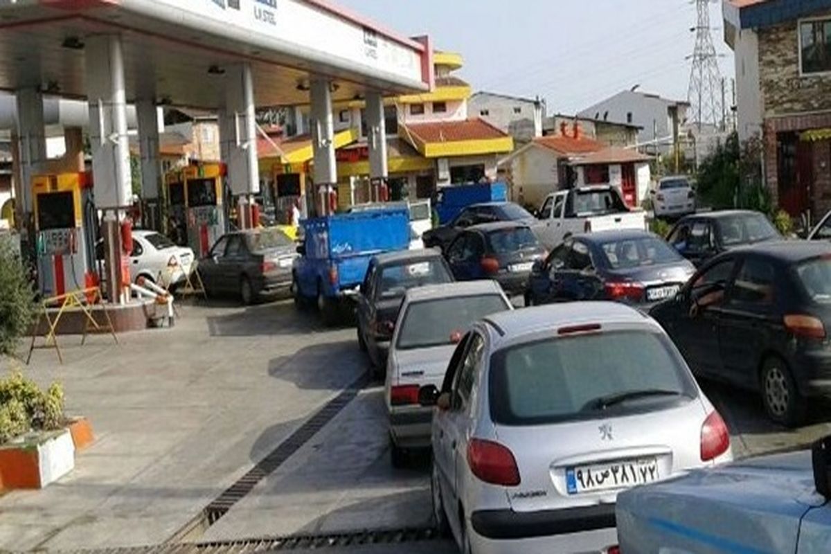 توزیع بنزین با کارت سوخت از طریق این جایگاه ها / عرضه بنزین ۱۵۰۰ تومانی در ۲۰ درصد جایگاه ها