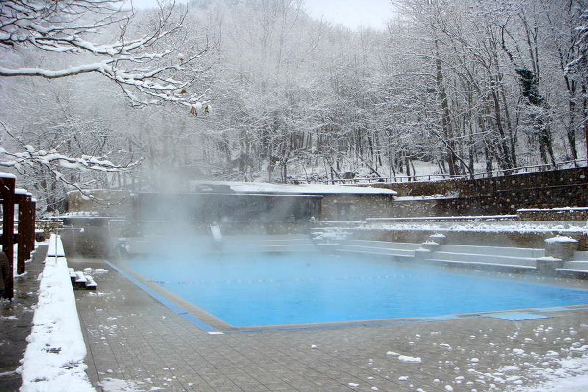 افشاگری مقام ارشد دولتی درباره  قبض های نجومی گاز / ماجرای ویلاهای لاکچری و استخرهای زمستانی چیست؟