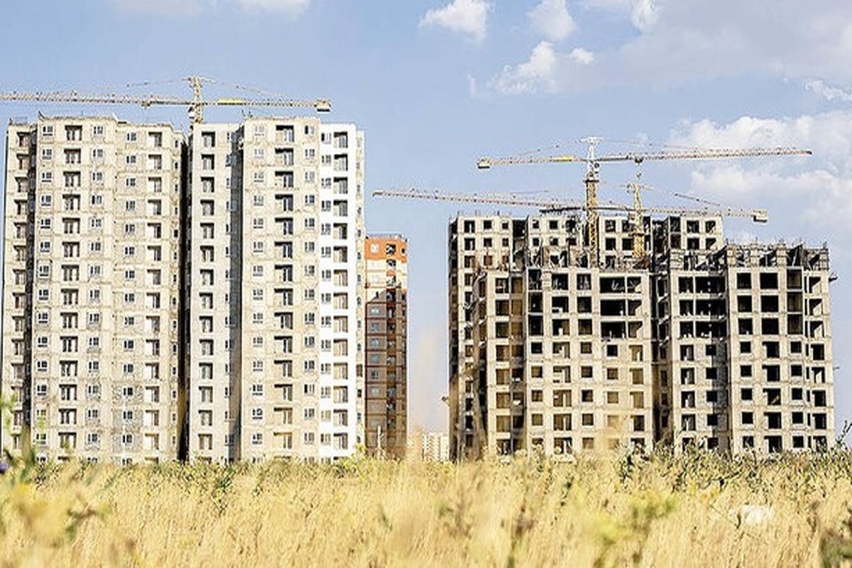 با حقوق کارگری چند متر زمین می دهند؟