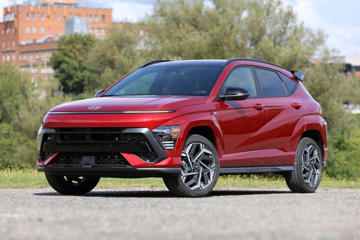 با محصول جدید کرمان خودرو آشنا شوید + قیمت و مشخصات هیوندای کونا ۲۰۲۴