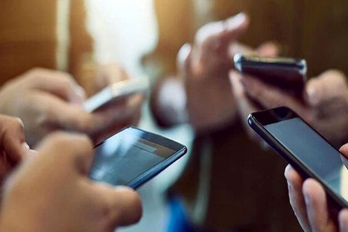 وعده افزایش سرعت اینترنت در سال جدید / تخصیص تسهیلات ۲  همتی به استارتاپ ها