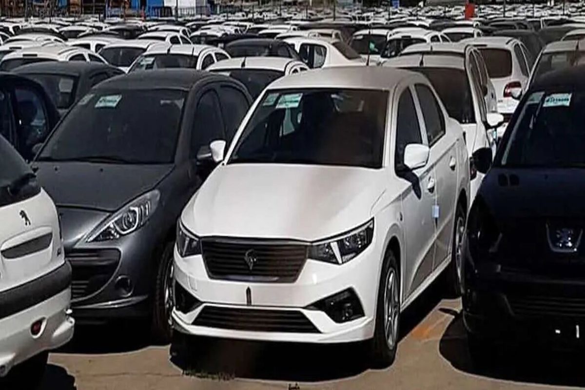 اعلام قیمت محصولات ایران خودرو و سایپا، شنبه ۴  فروردین / دنا پلاس چند؟