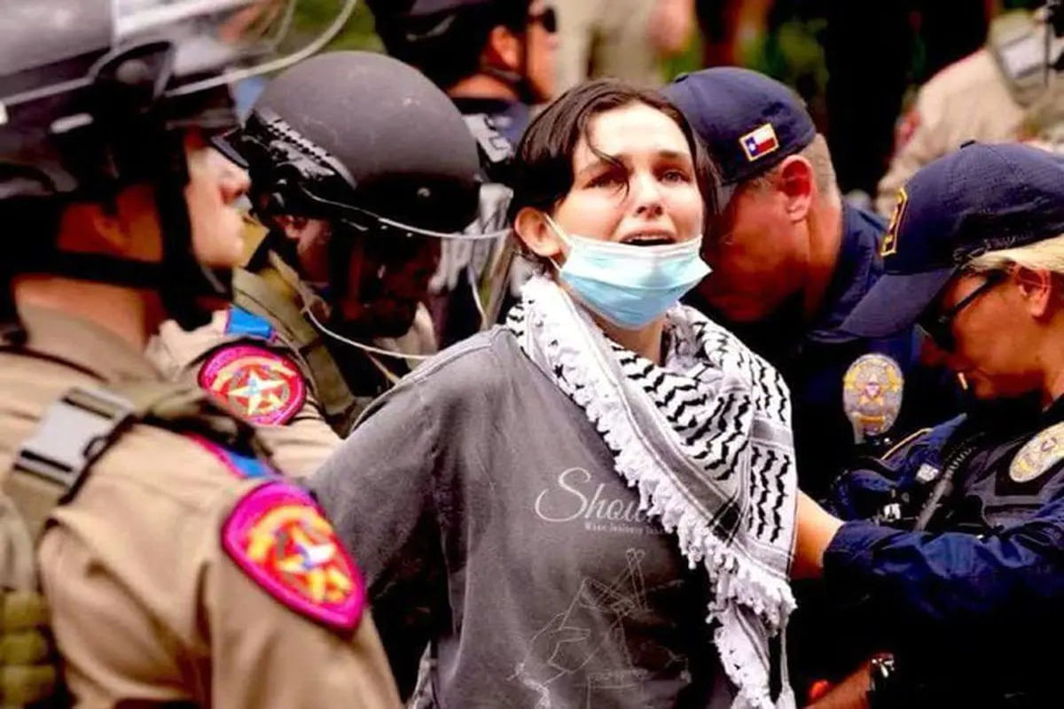 آزادی بیان به سبک آمریکایی ها!