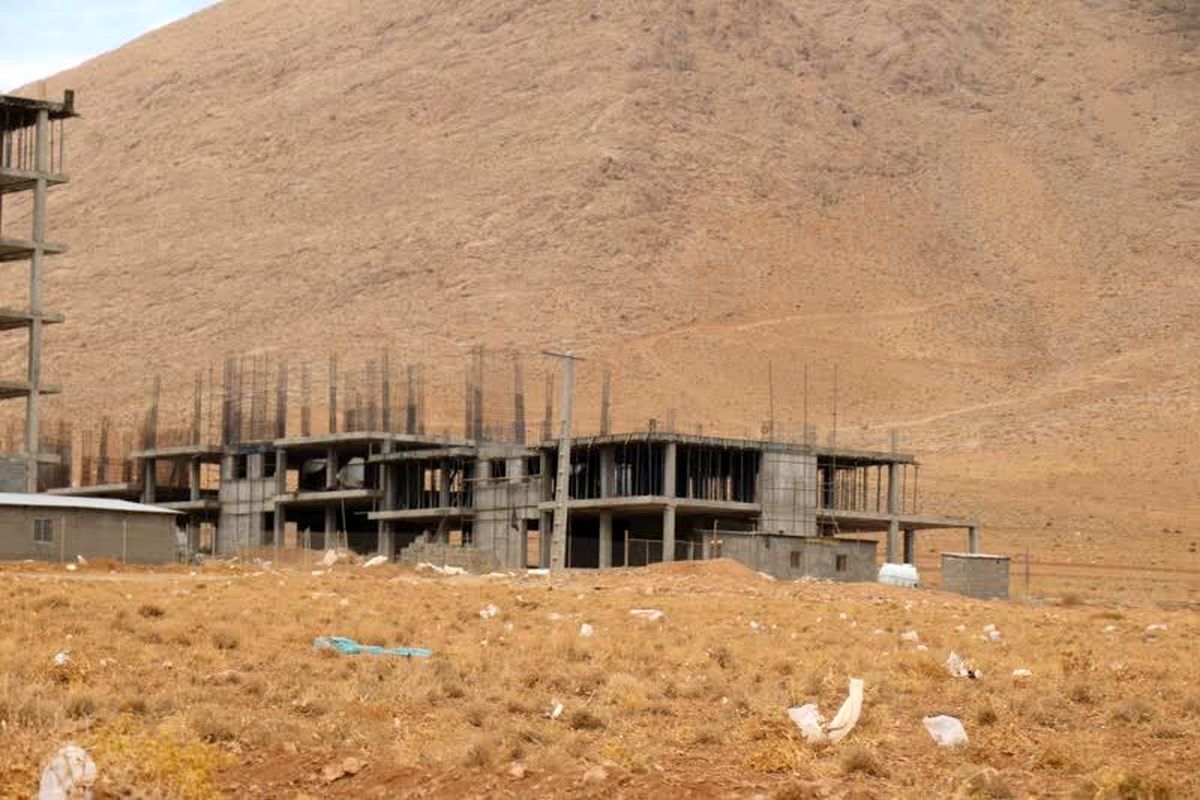 شلیک دولت پزشکیان به امید فرهنگیان / خانه دار شدن معلمان دست نیافتنی شد