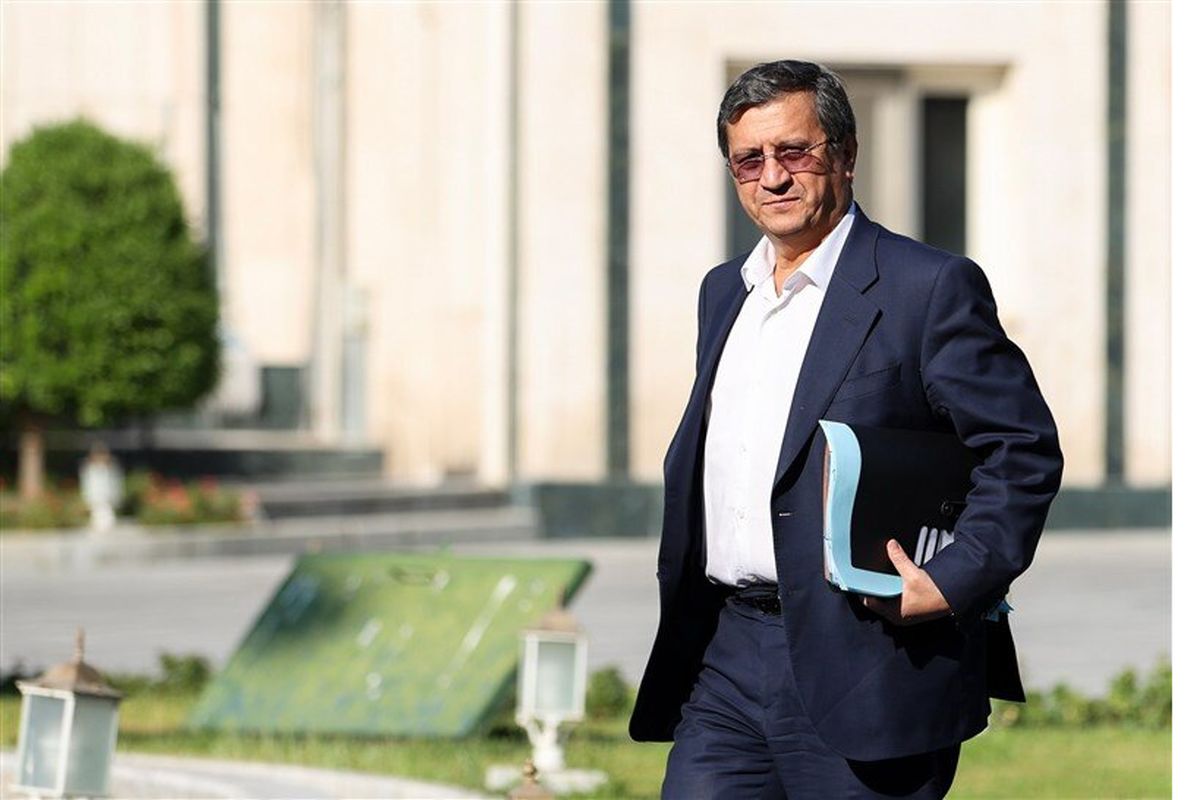 همتی: مجلس را قانع می‌کنم