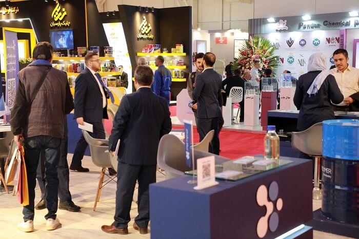 Bridging the Communication Gap in the Paint Industry Through a Virtual Market