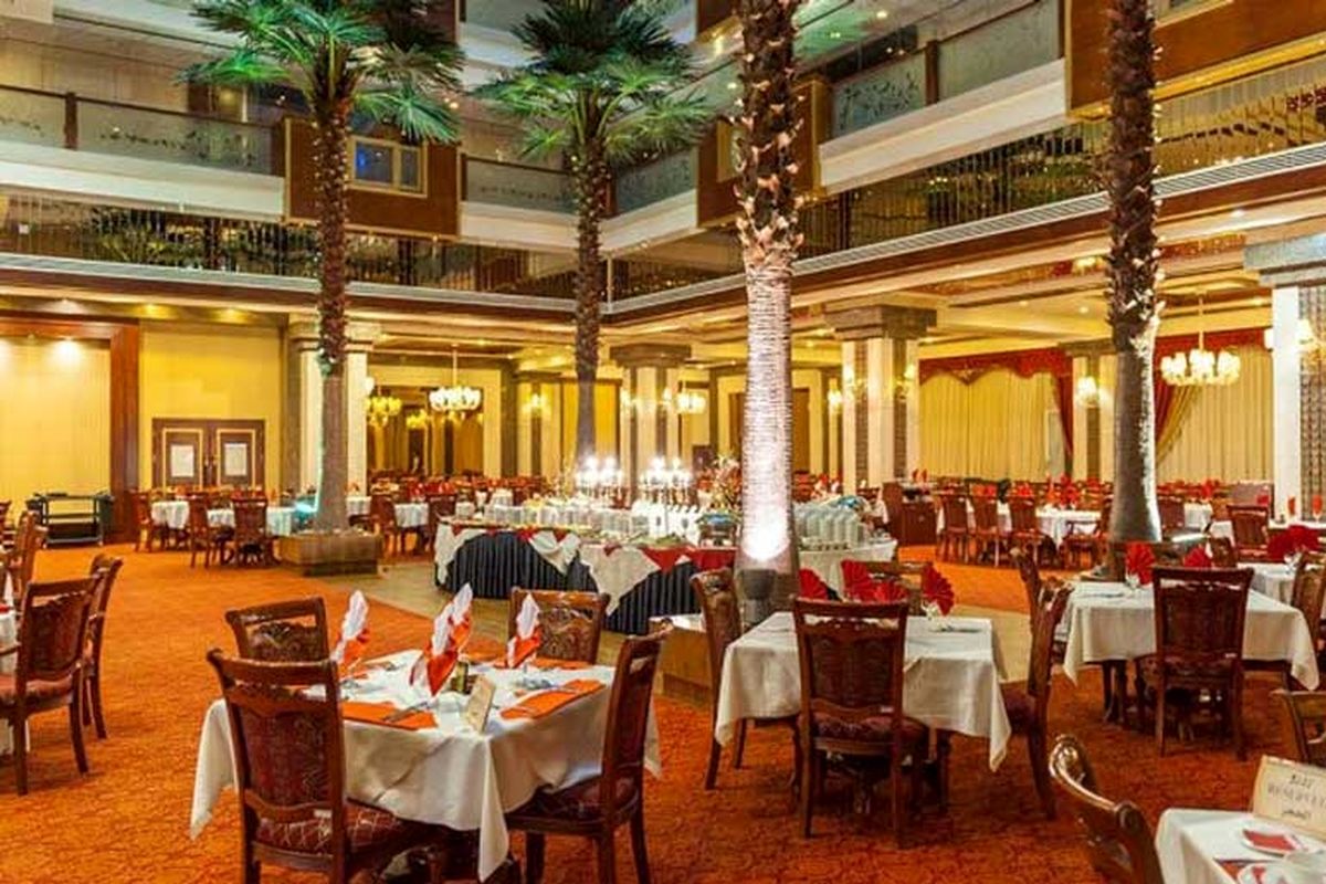 چه رستورانهایی در ماه مبارک رمضان در مشهد سرویس می دهند؟