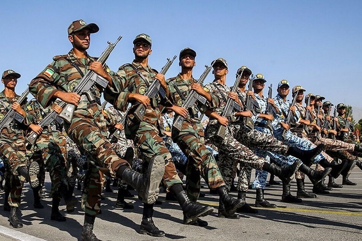 کاهش مدت سربازی قطعی نیست / از ظرفیت خانم‌ها استفاده شود