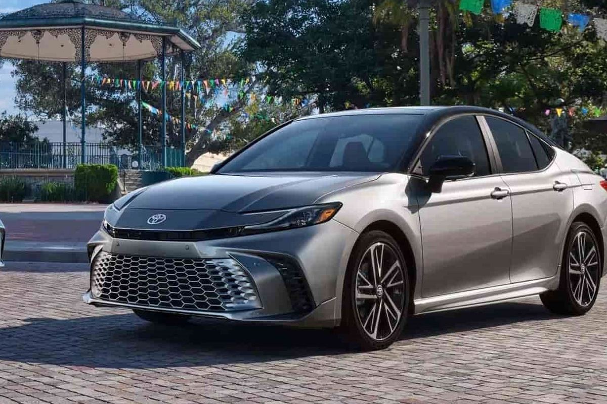 تویوتا کمری جدید غوغا کرد + قیمت