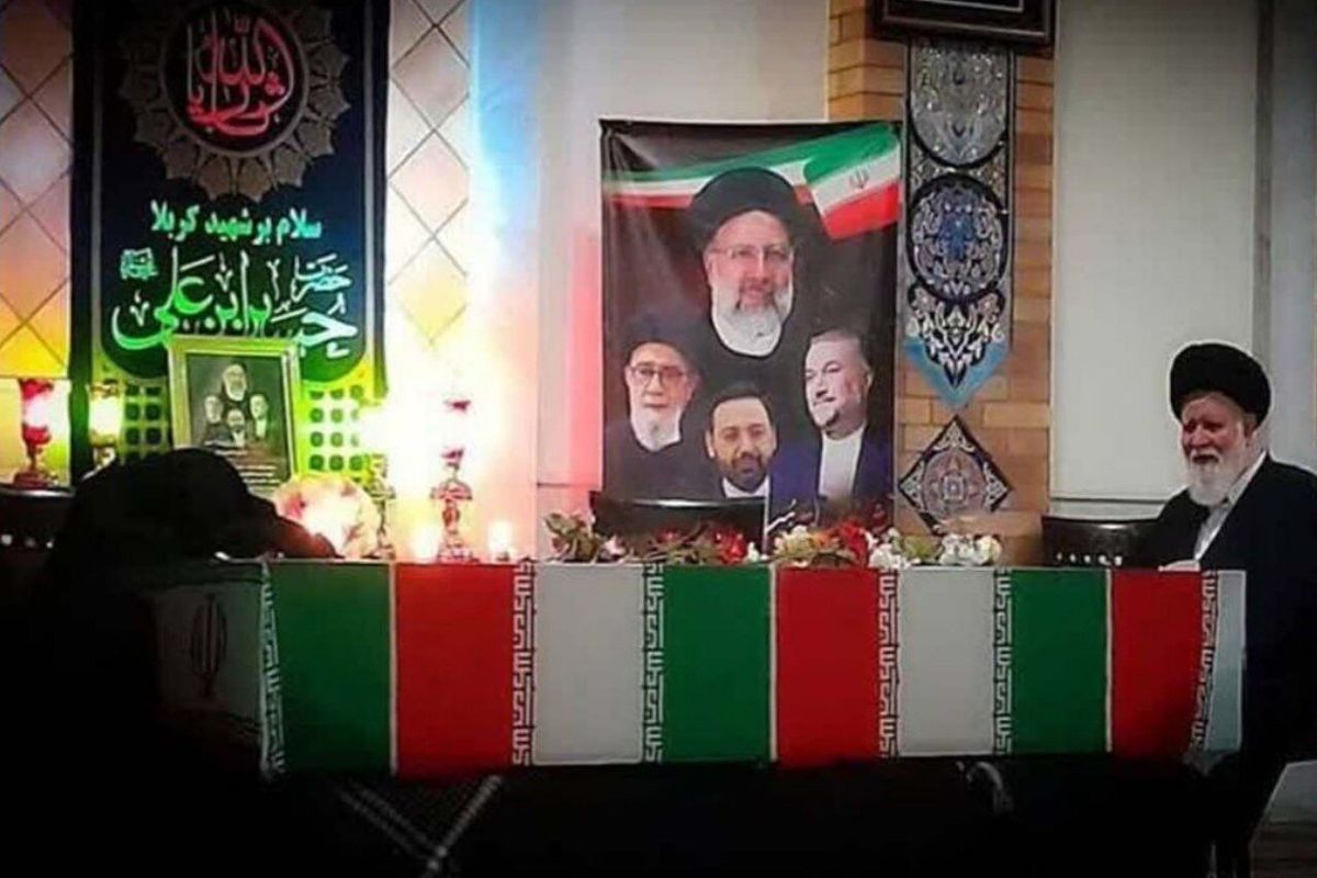 عکس | عزاداری علم الهدی و دخترش بر سر تابوت شهید رئیسی