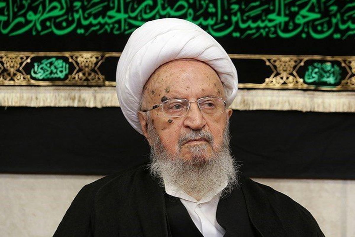 دلیل کسالت و انتقال آیت الله مکارم شیرازی به بیمارستان چه بود؟