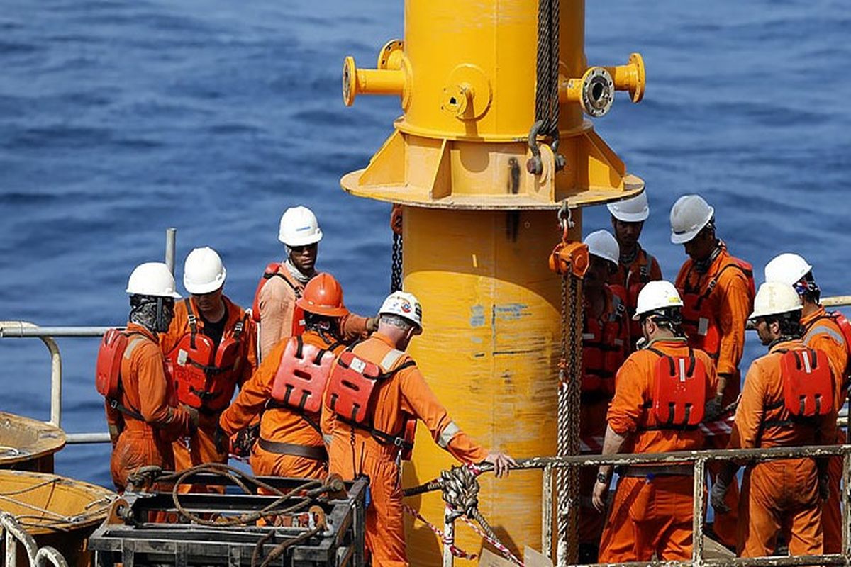 موج مهاجرت کارگران، دامن صنعت نفت را گرفت