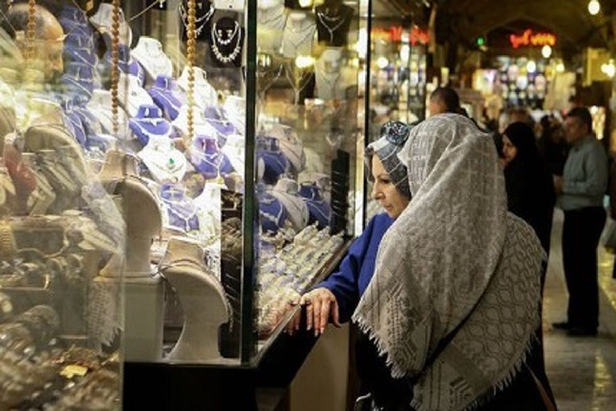 تاکید شهید رئیسی بر رفع دغدغه طلافروشان / زمان خرید و فروش طلا رسید
