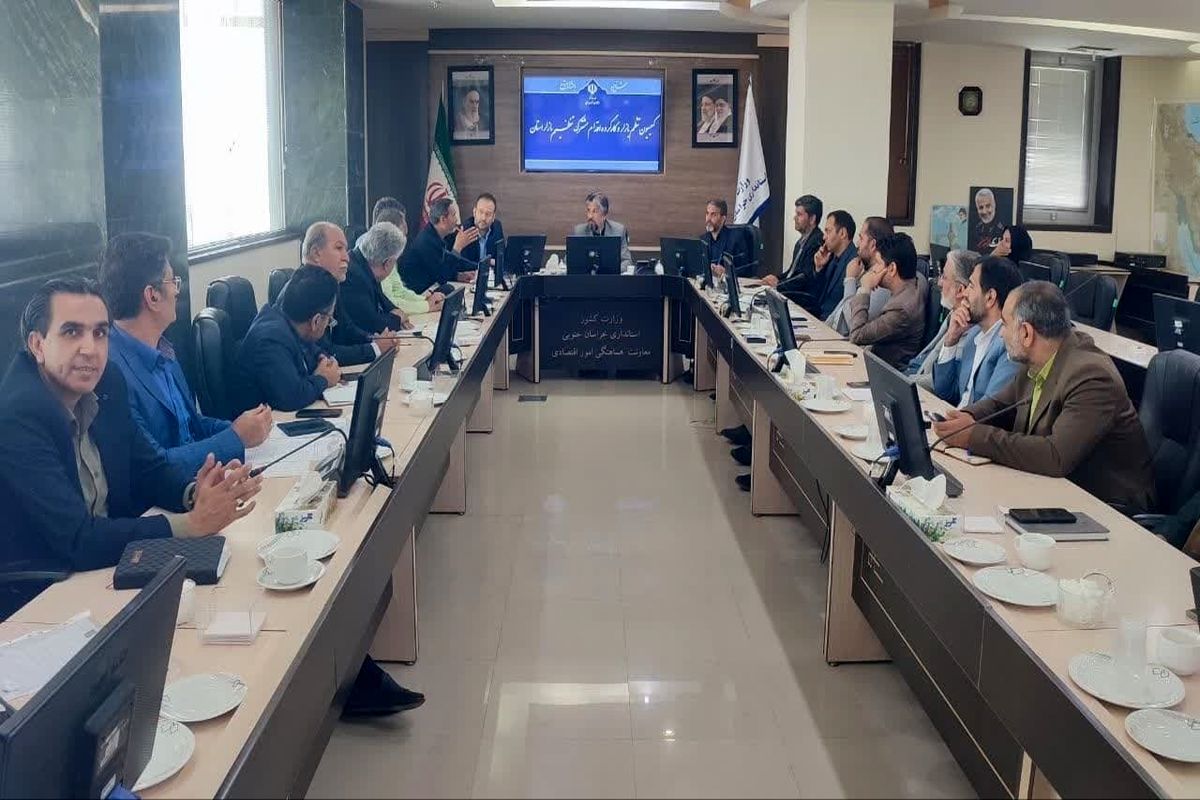 تعاون روستایی برای تعدیل قیمت گوجه ورود کند