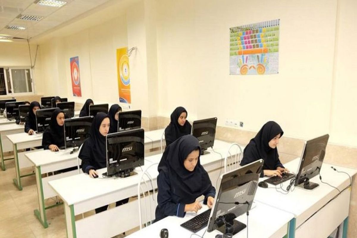 استثمار فرهنگیان در این مدارس / ماجرا چیست؟