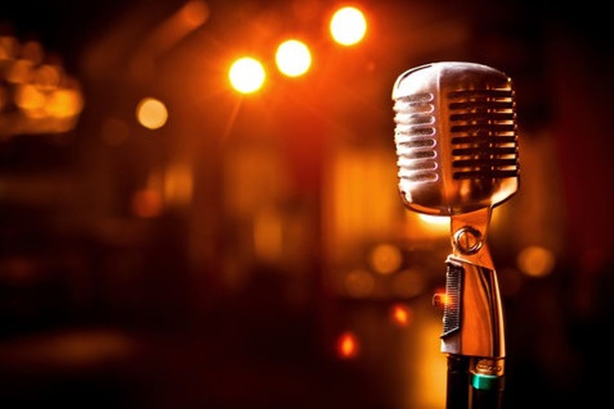 کفش های این سلبریتی بیش از ۹ میلیارد تومان می ارزد  + عکس