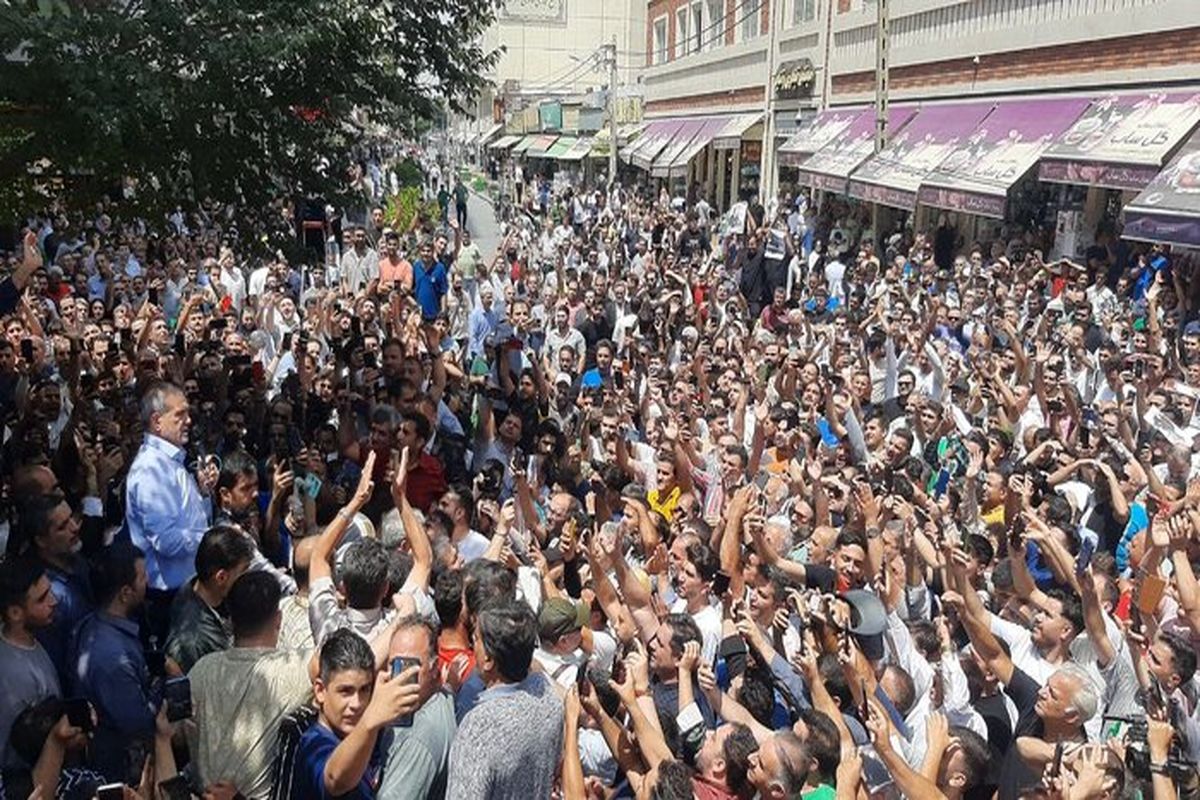 دیدار پزشکیان با بازاریان شوش + عکس