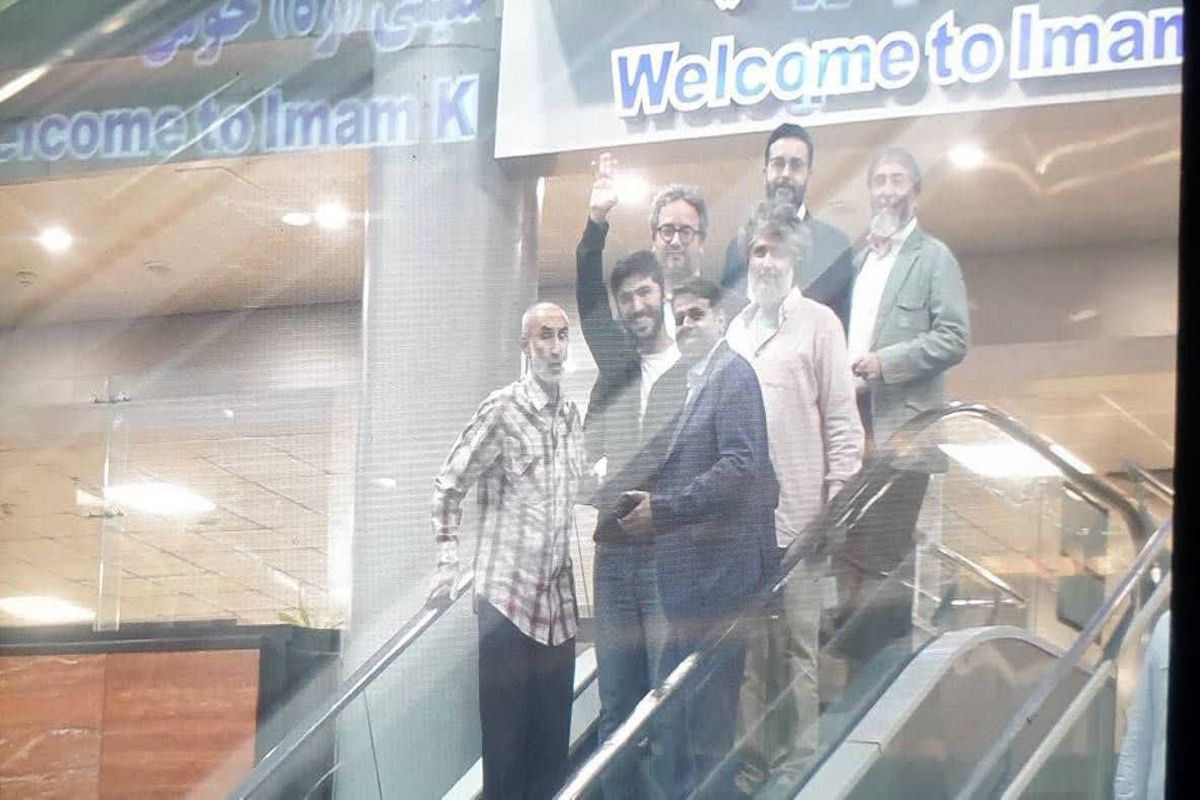 بشیر بی آزار ، آزاد شد