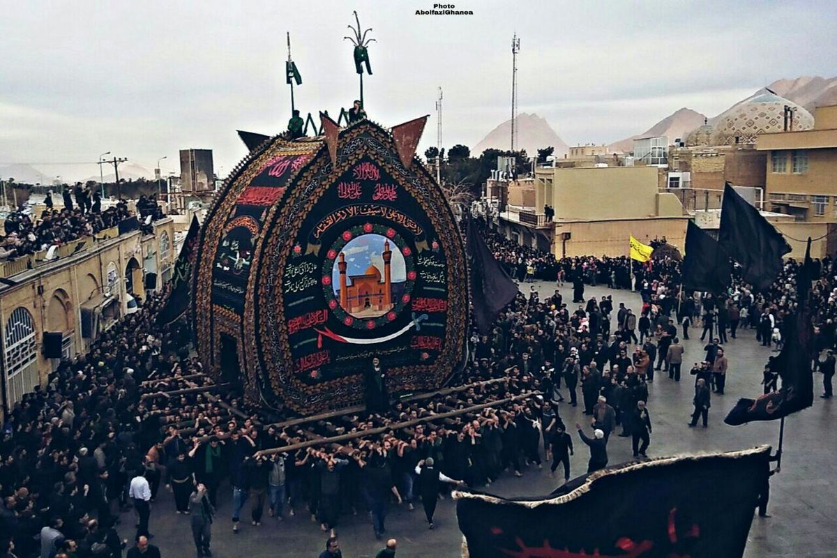 سمنانی ها برای عزای محرم چه می کنند؟ / از «علم گردش» تا «نخل گردانی»