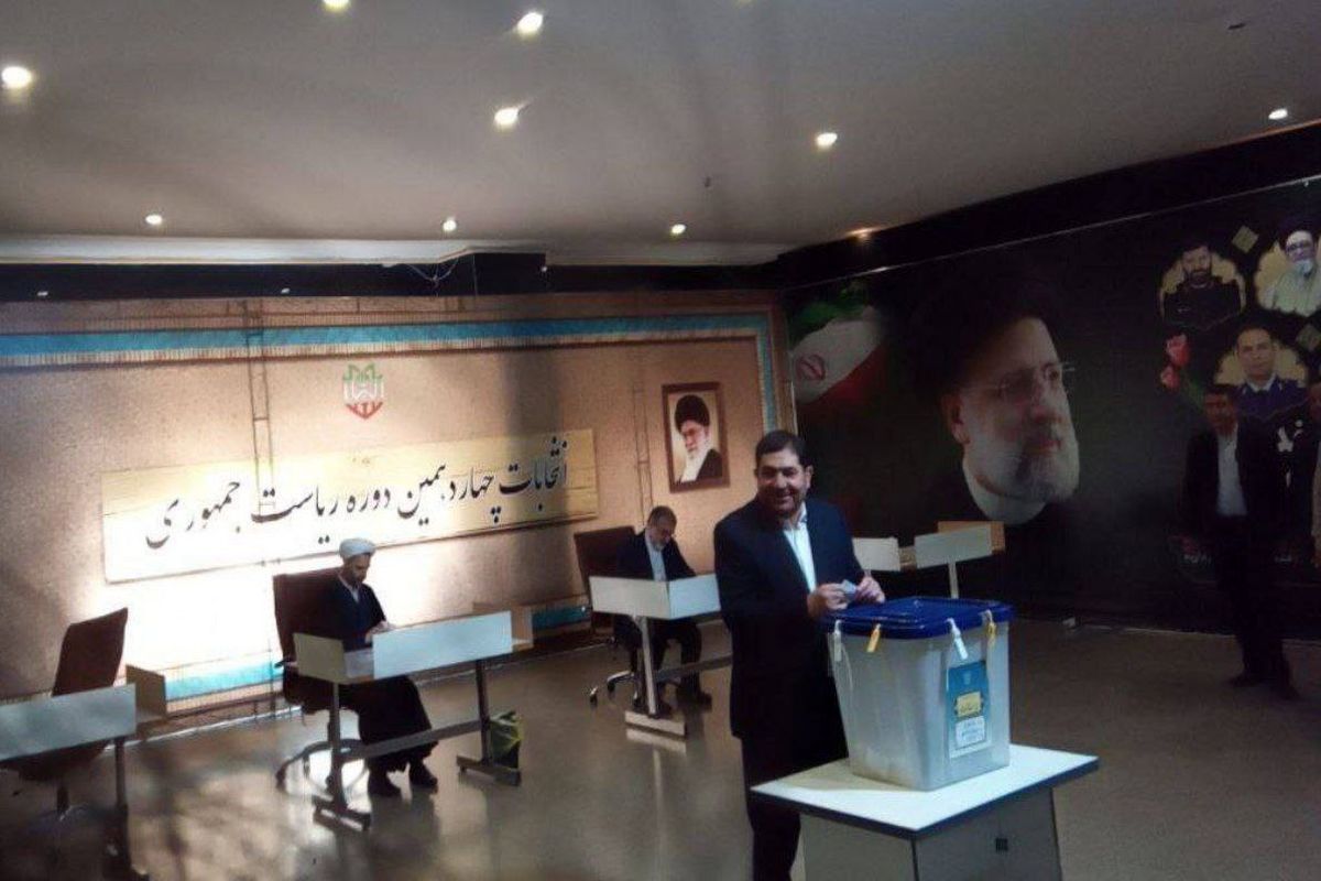 مخبر در انتخابات شرکت کرد + عکس