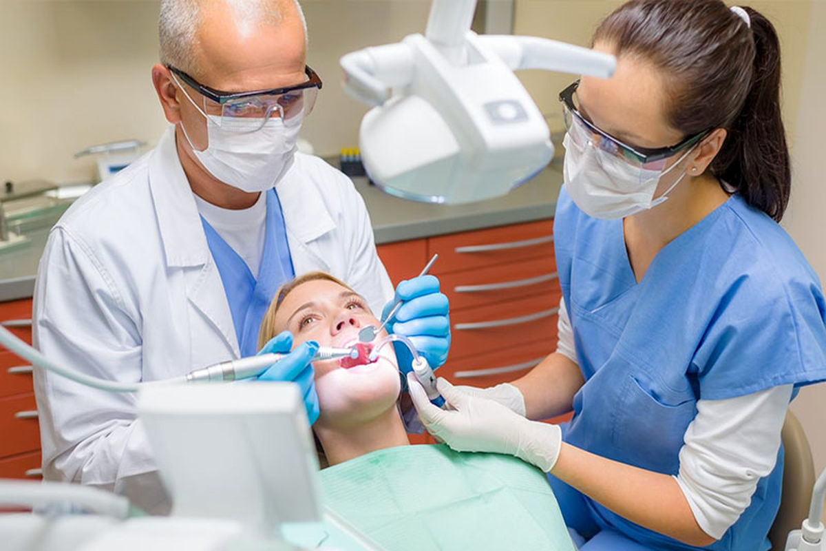 آموزش دستیار دندانپزشکی