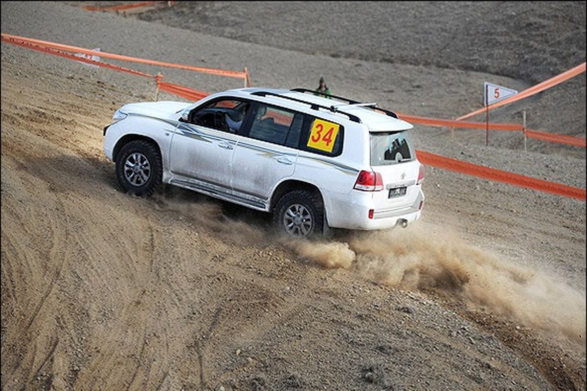 برگزاری رالی خودروهای دو دیفرانسیل در دیزین