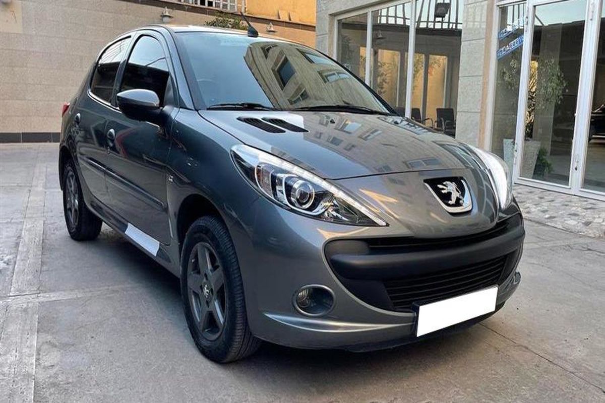 ریزش ۱۴ میلیونی قیمت پژو ۲۰۷