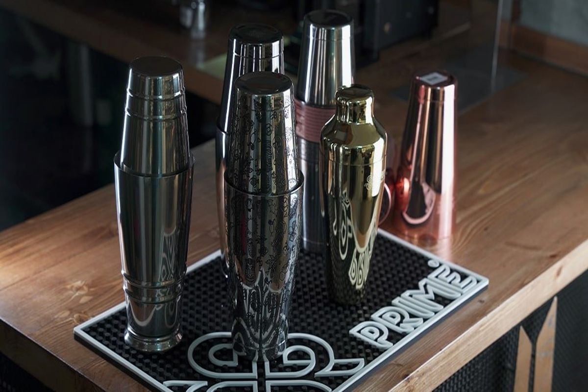 ابزار اصلی بارتندرها: نگاهی به تاریخچه و انواع شیکرهای بارسرد