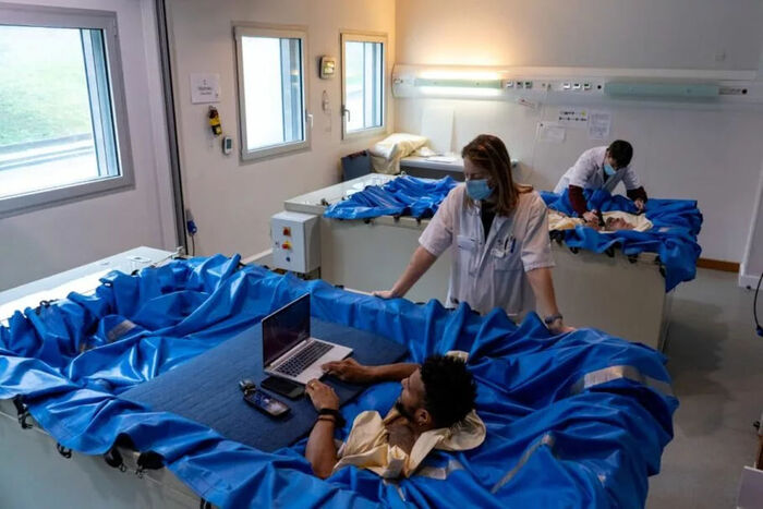 ۱۰ روز  استراحت کنید و بیش از ۴ هزار پوند پاداش بگیرید!