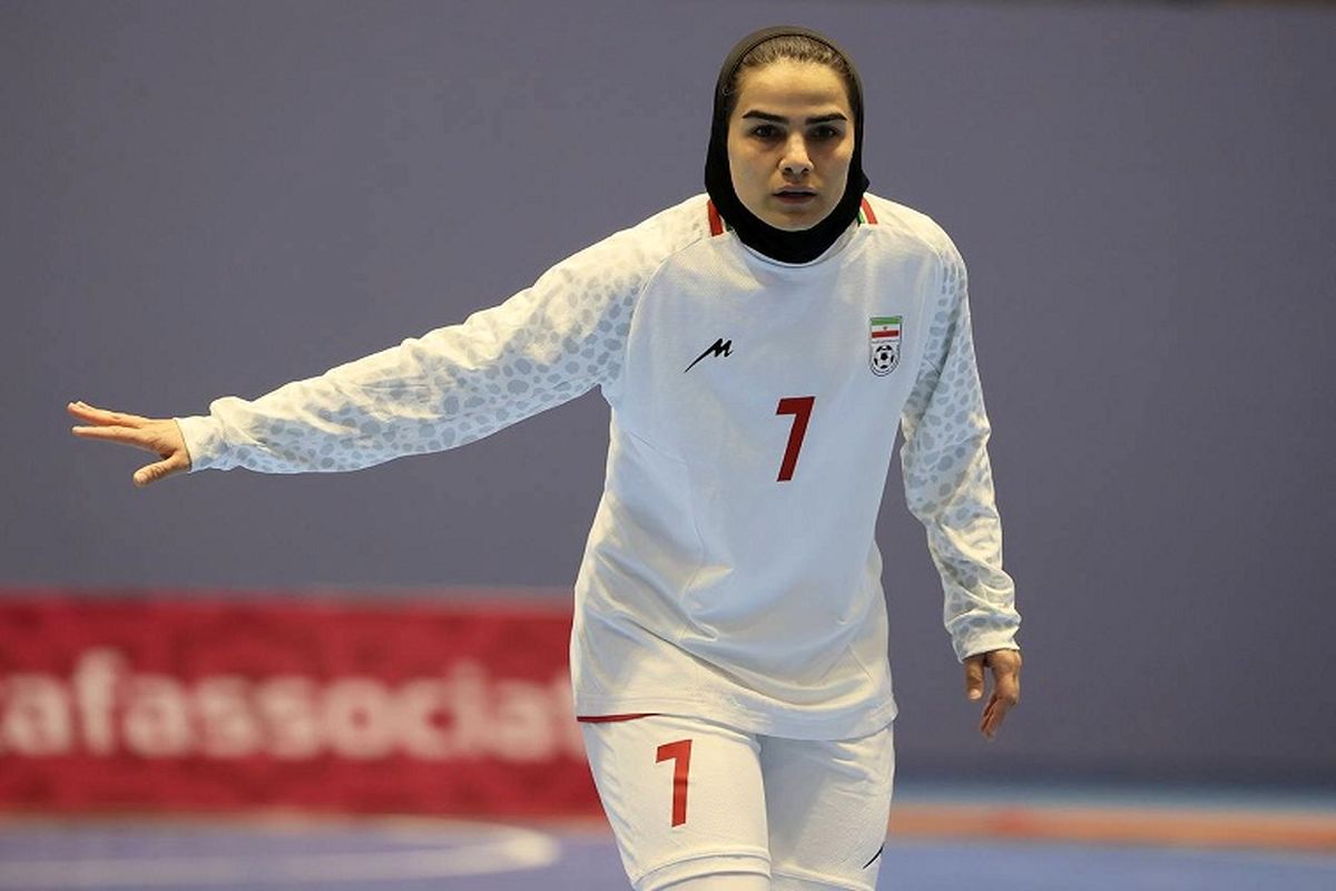 تورم ارزش قراردادها را کم کرد/ کاش ۱۴۰۴ سال درخشان فوتسال زنان  باشد