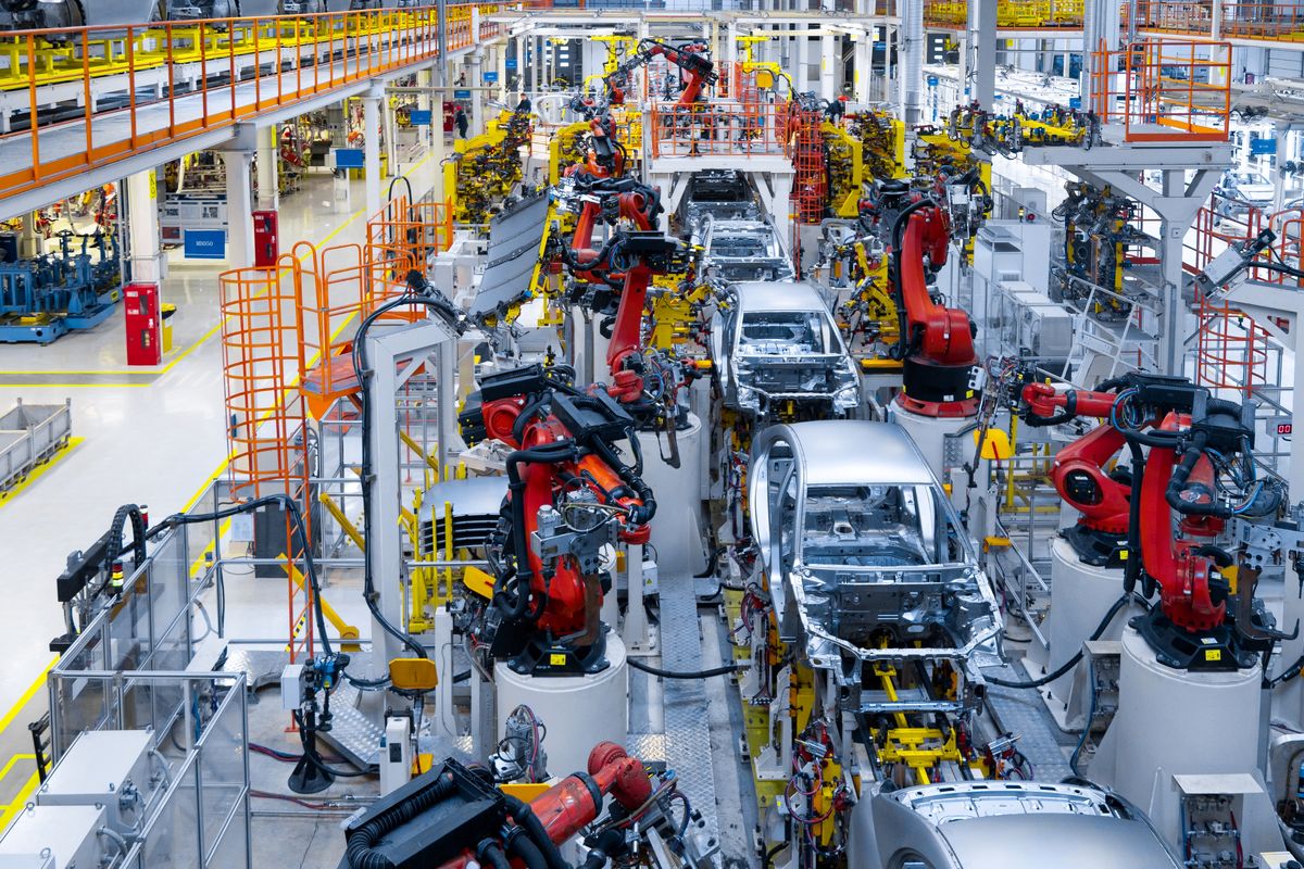 اینفوگرافیک| کارنامه خودروسازان در سالی که گذشت