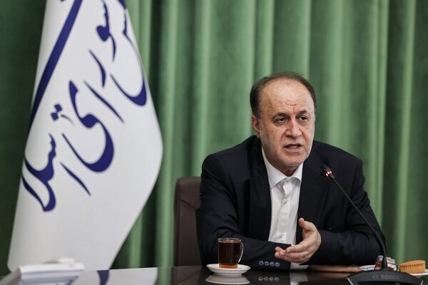 خبر مهم مجلس درباره افزایش حقوق ها در سال آینده/ ارز ترجیحی دارو حذف نمی شود